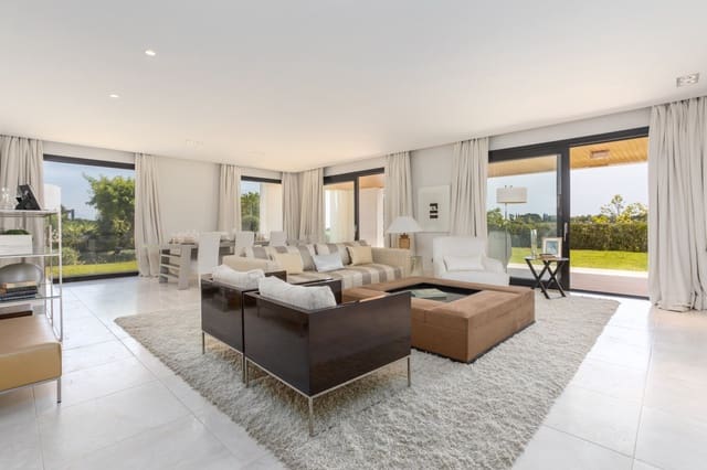 3 soveværelse Lejlighed til salg i San Enrique - Guadiaro -  Pueblo Nuevo, San Roque med swimmingpool - € 1.250.000 (Ref: 8707922)