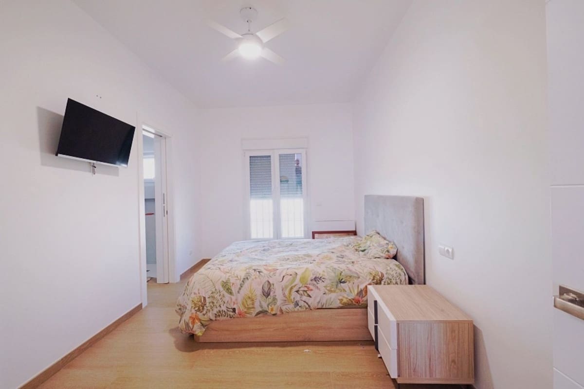 4 soverom Villa til salgs i Manilva med svømmebasseng garasje - € 1 850 000 (Ref: 8712518)