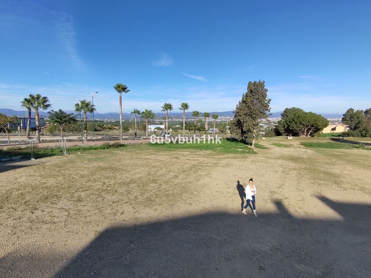 Grunde uden byggetilladelser til salg i Alhaurin de la Torre - € 4.750.000 (Ref: 8712540)