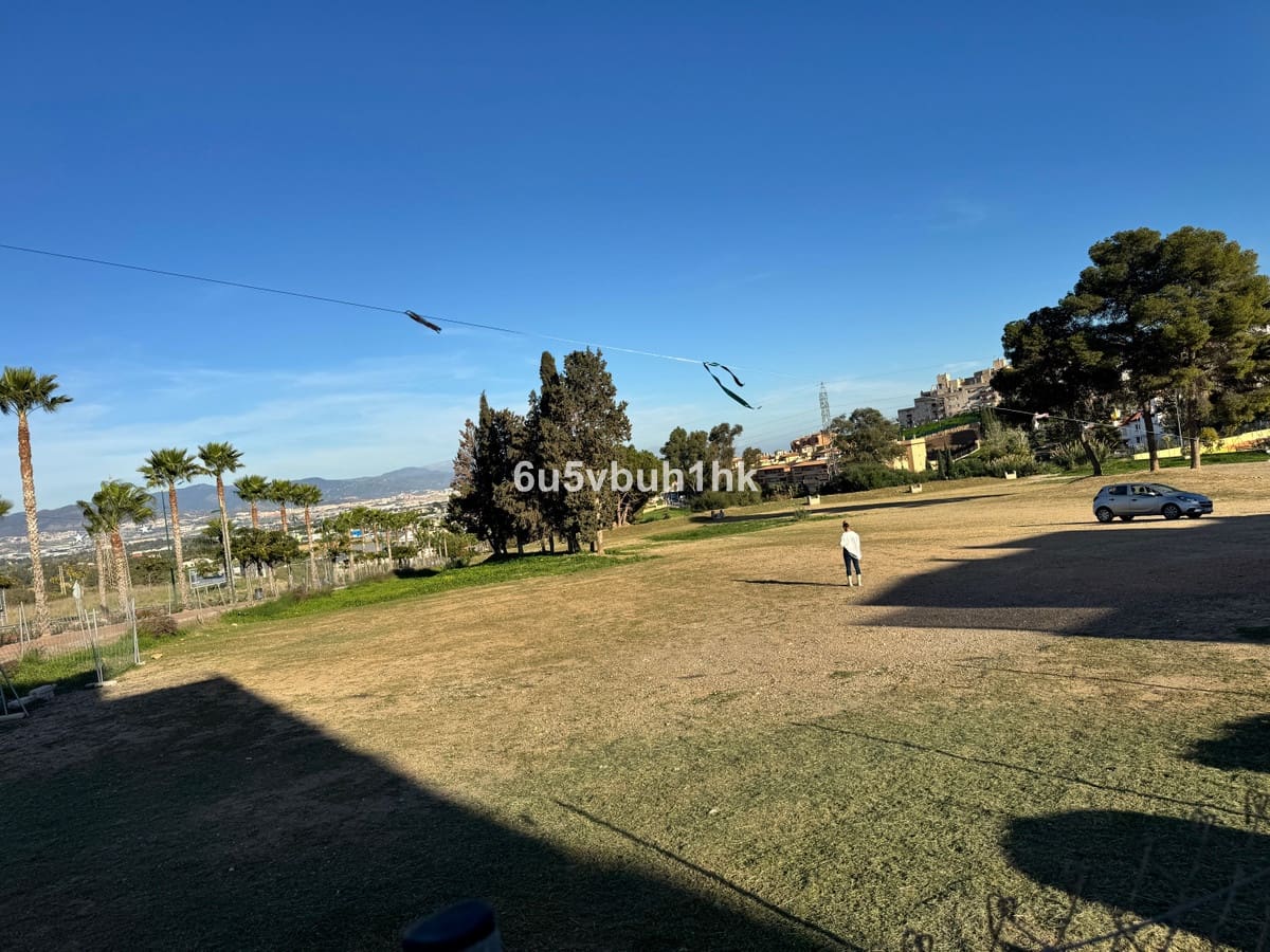 Grunde uden byggetilladelser til salg i Alhaurin de la Torre - € 4.750.000 (Ref: 8712540)