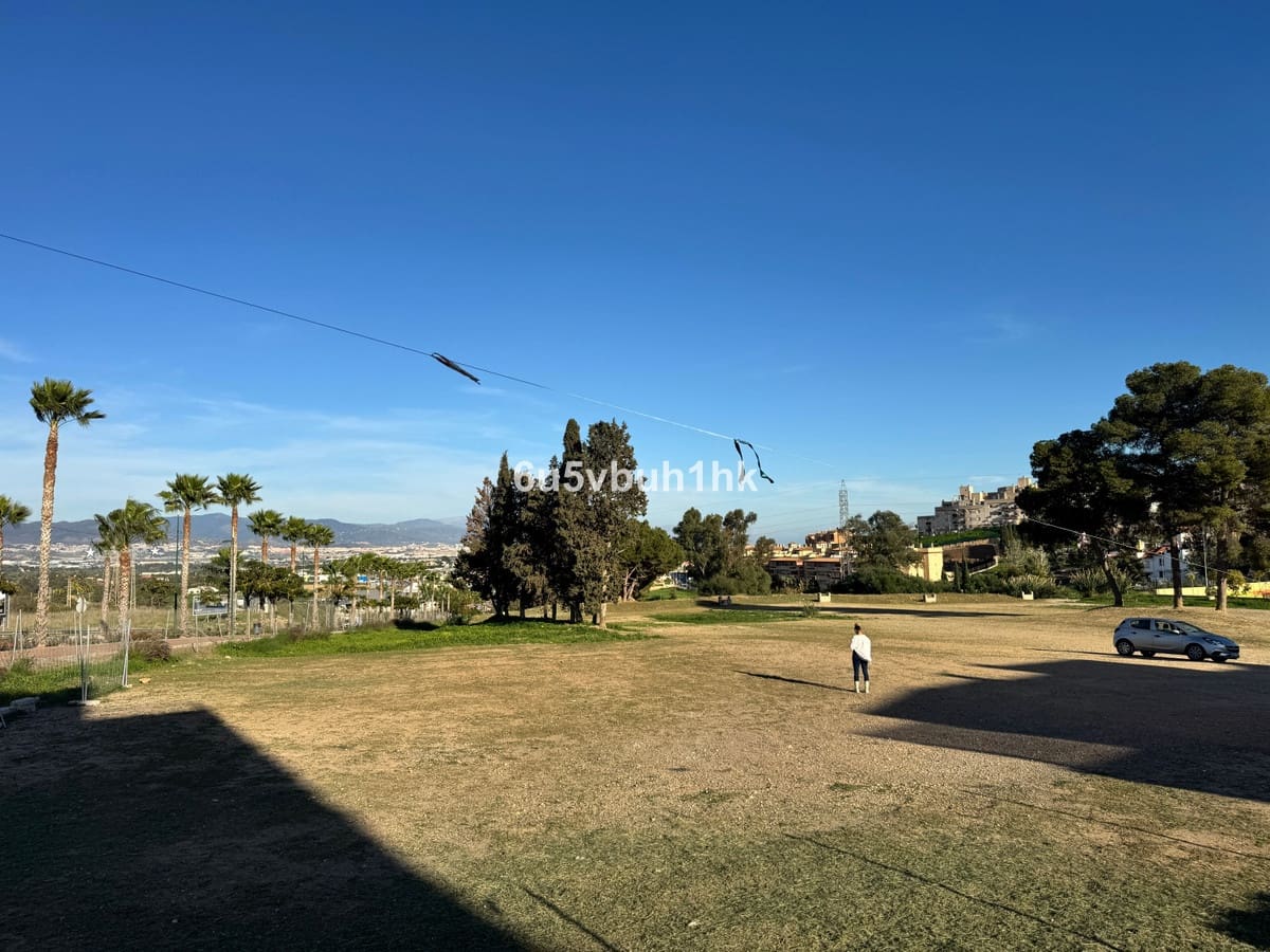 Grunde uden byggetilladelser til salg i Alhaurin de la Torre - € 4.750.000 (Ref: 8712540)