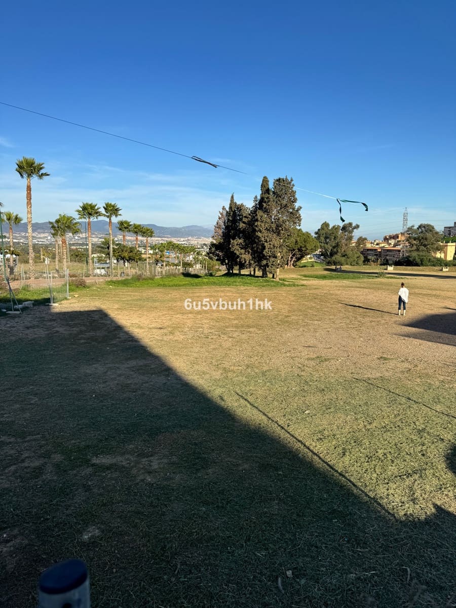 Grunde uden byggetilladelser til salg i Alhaurin de la Torre - € 4.750.000 (Ref: 8712540)