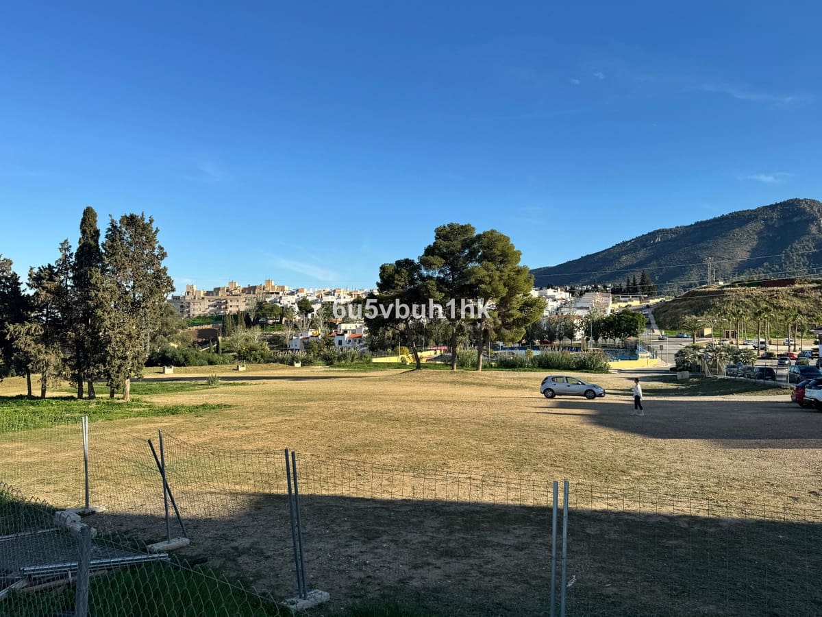 Grunde uden byggetilladelser til salg i Alhaurin de la Torre - € 4.750.000 (Ref: 8712540)