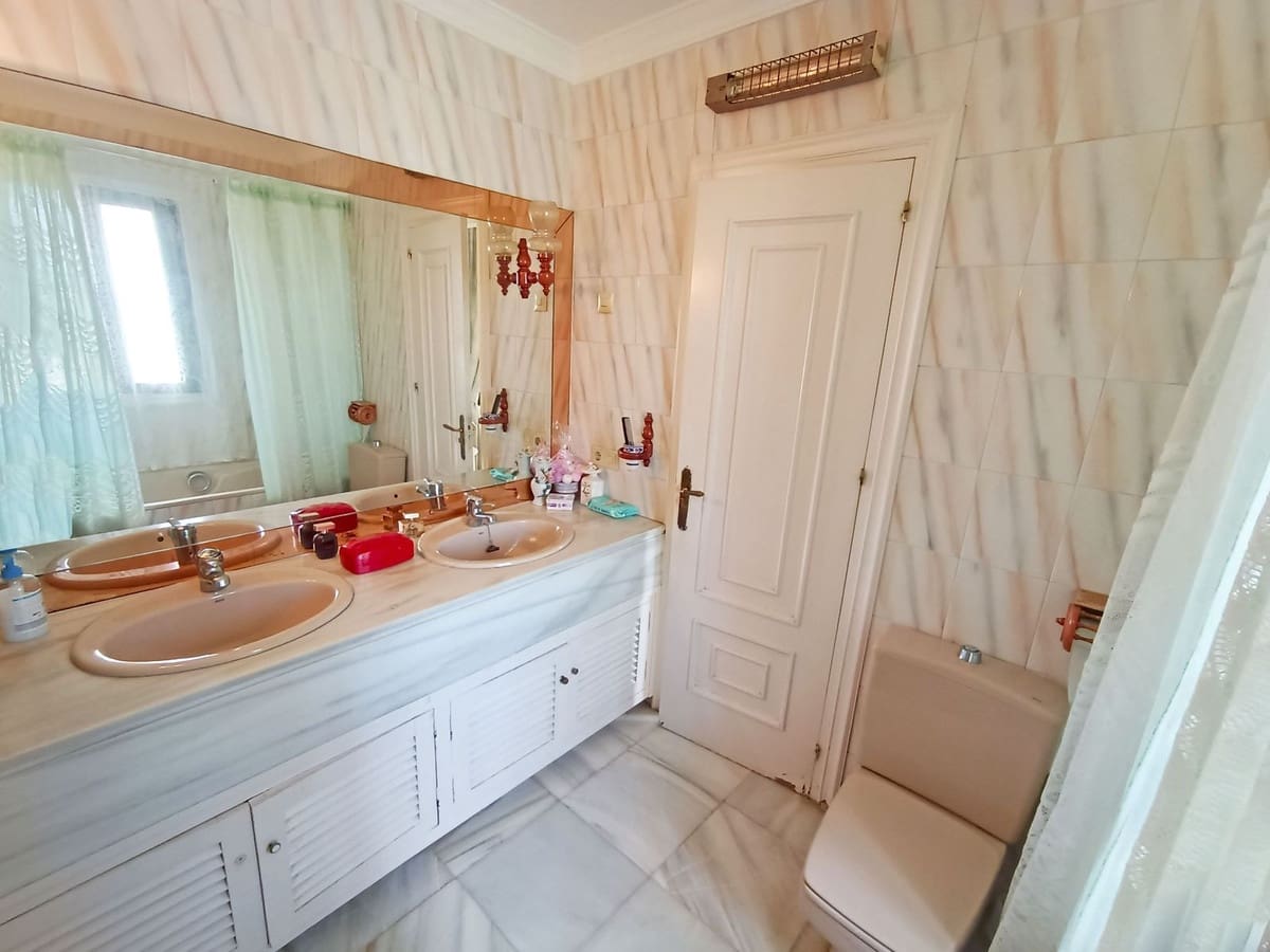 Grunde uden byggetilladelser til salg i Cancelada - € 4.100.000 (Ref: 8712550)