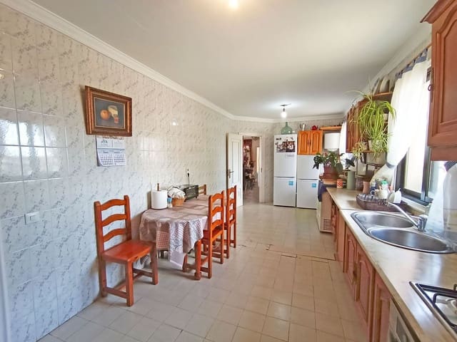 Undeveloped Land for sale in Cancelada, Estepona - € 4,100,000 (Ref: 8712550)