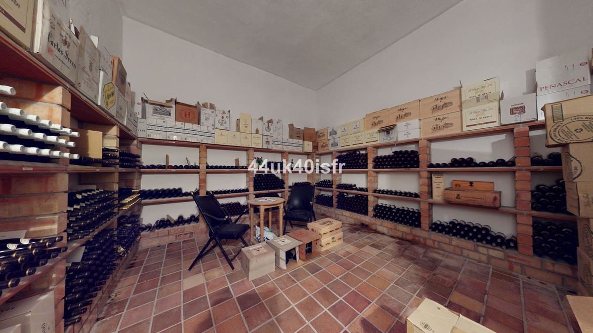 8 soverom Villa til salgs i Mijas Golf med svømmebasseng garasje - € 3 800 000 (Ref: 8712554)