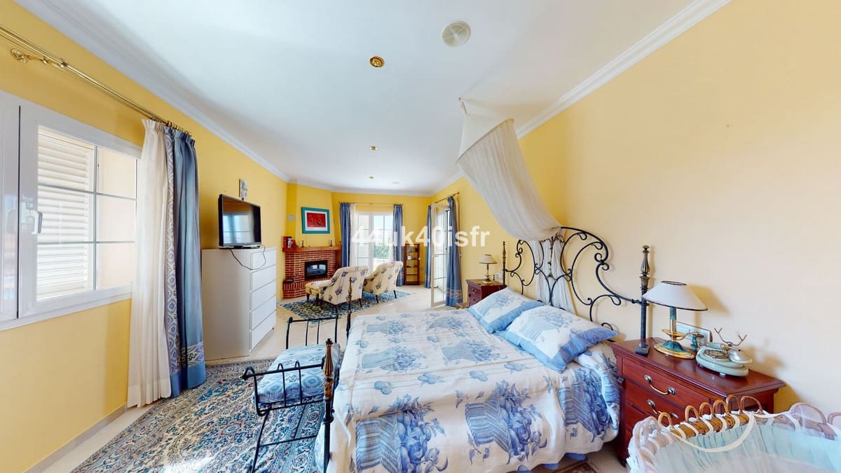 8 soverom Villa til salgs i Mijas Golf med svømmebasseng garasje - € 3 800 000 (Ref: 8712554)