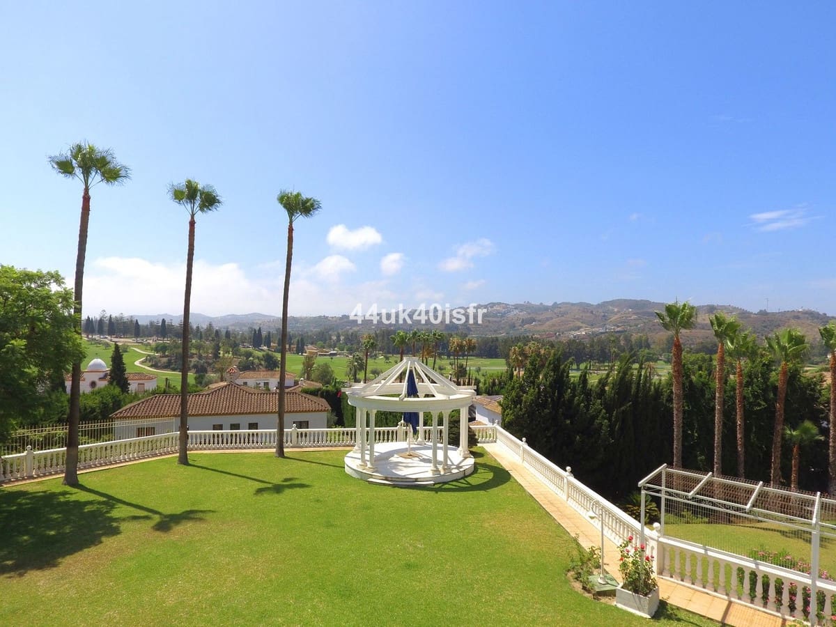 8 soverom Villa til salgs i Mijas Golf med svømmebasseng garasje - € 3 800 000 (Ref: 8712554)