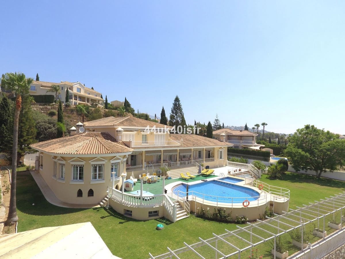 8 soverom Villa til salgs i Mijas Golf med svømmebasseng garasje - € 3 800 000 (Ref: 8712554)