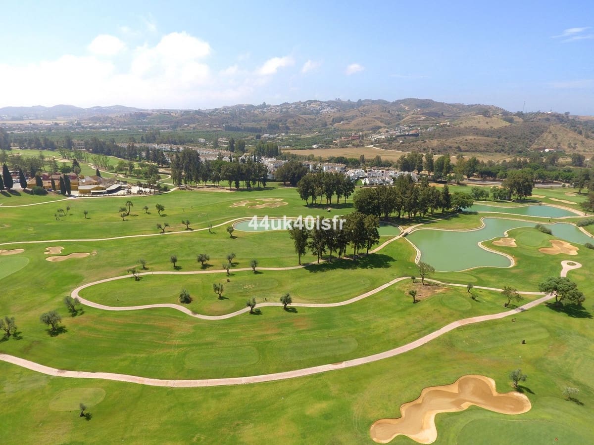 8 soverom Villa til salgs i Mijas Golf med svømmebasseng garasje - € 3 800 000 (Ref: 8712554)