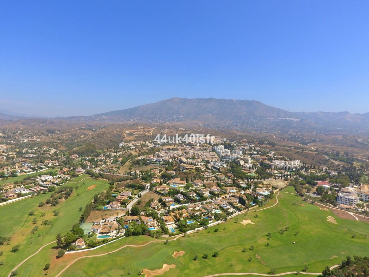 8 soverom Villa til salgs i Mijas Golf med svømmebasseng garasje - € 3 800 000 (Ref: 8712554)