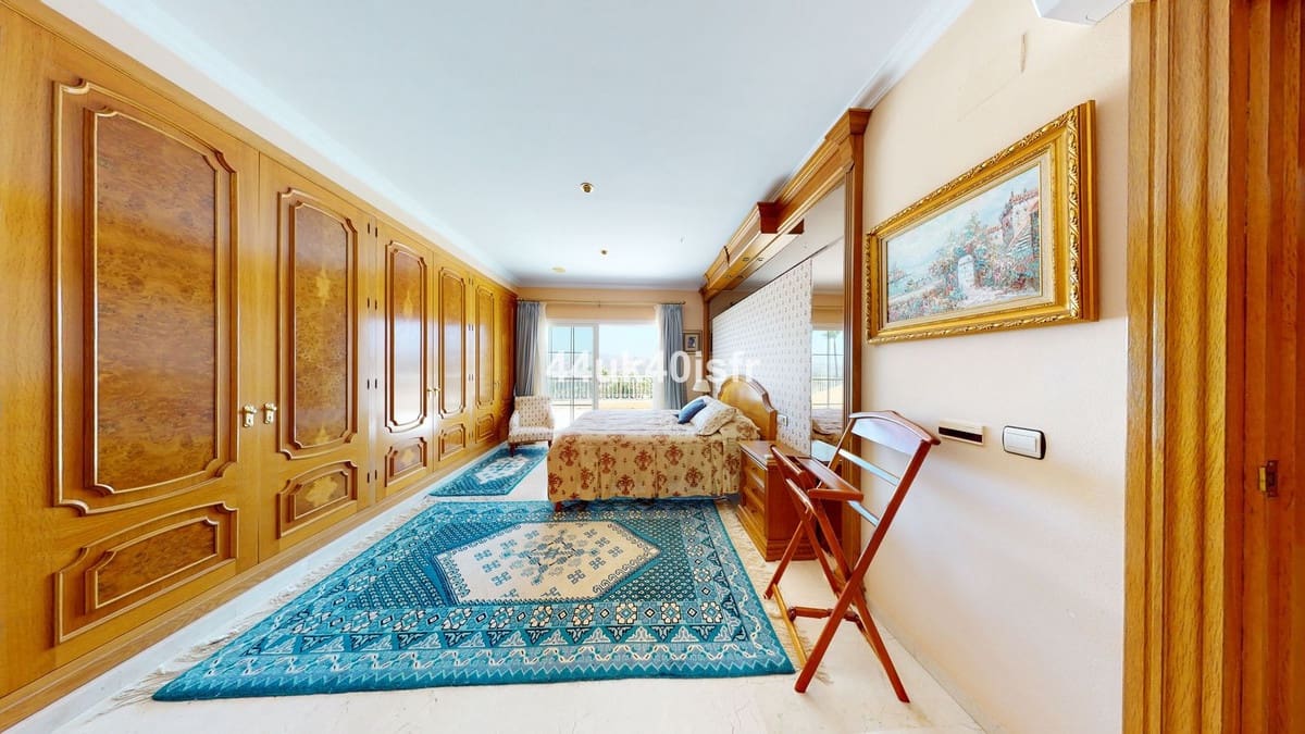 8 soverom Villa til salgs i Mijas Golf med svømmebasseng garasje - € 3 800 000 (Ref: 8712554)