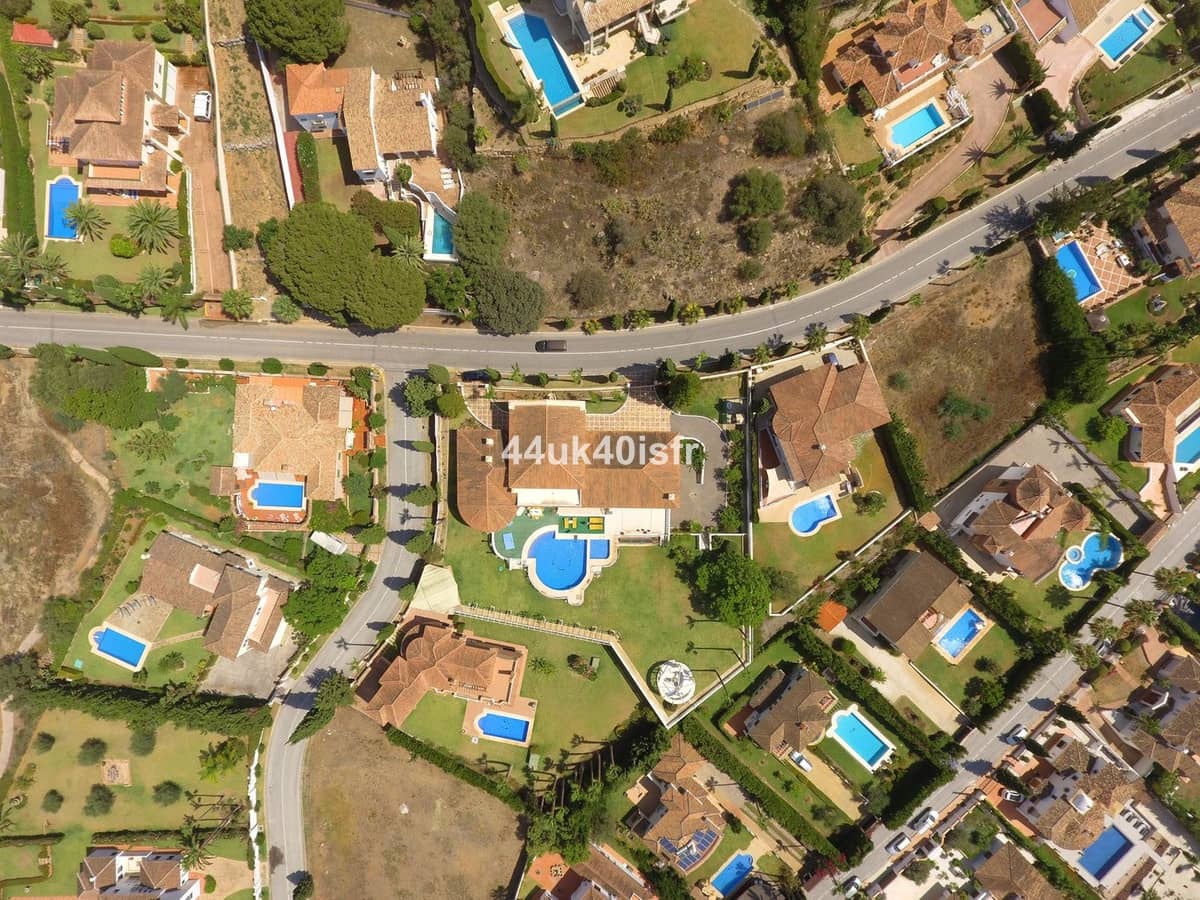 8 soverom Villa til salgs i Mijas Golf med svømmebasseng garasje - € 3 800 000 (Ref: 8712554)