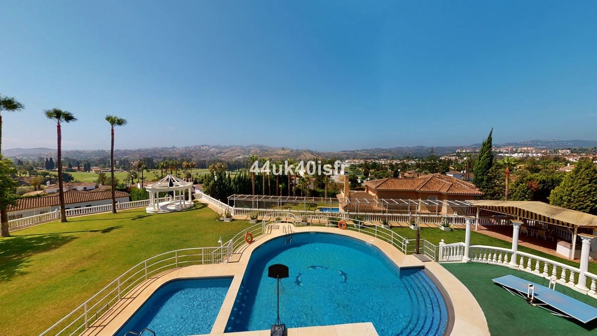 8 soverom Villa til salgs i Mijas Golf med svømmebasseng garasje - € 3 800 000 (Ref: 8712554)