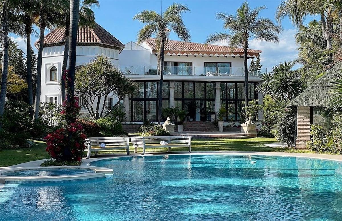 10 soveværelse Villa til salg i Puerto Banus med swimmingpool - € 10.000.000 (Ref: 8763569)