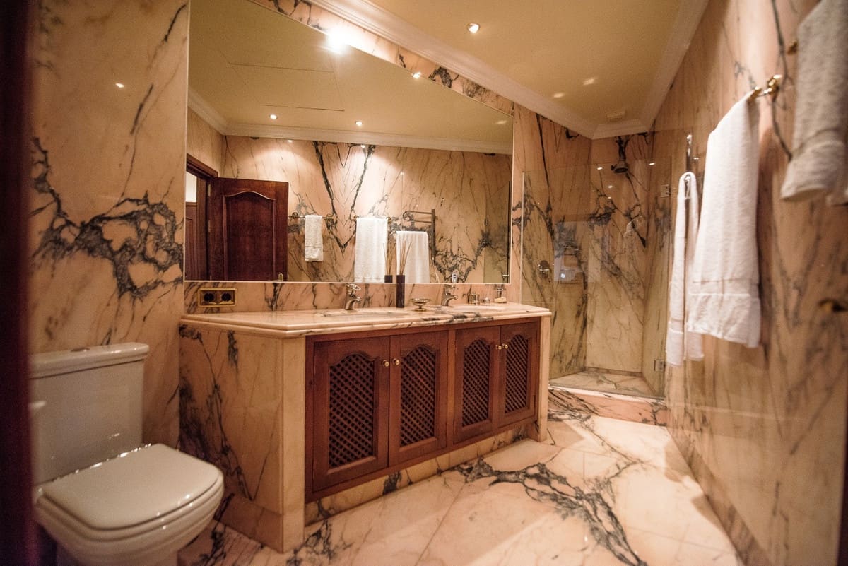 8 sypialnia Willa na sprzedaż w La Zagaleta z basenem - 5 850 000 € (Ref: 8763570)