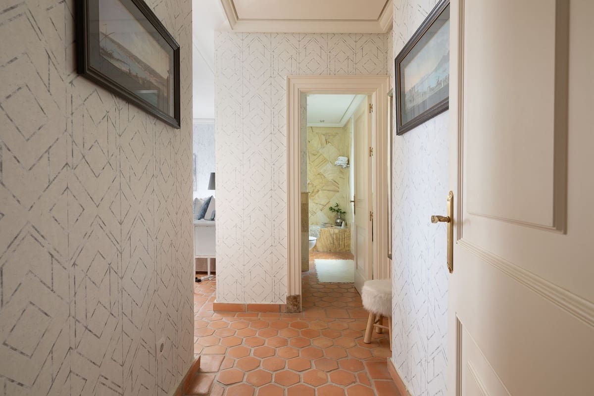 8 sypialnia Willa na sprzedaż w Guadalmina z basenem garażem - 7 500 000 € (Ref: 8763575)