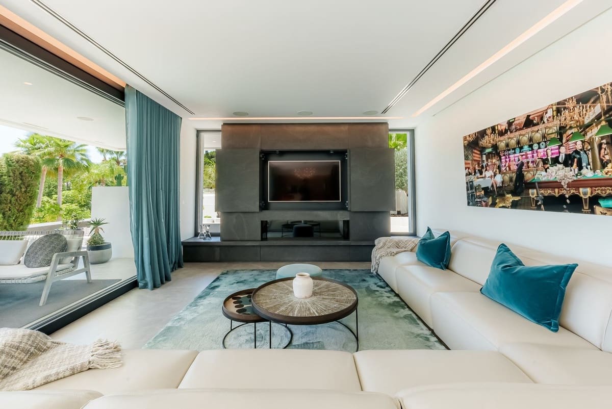 4 sovrum Villa till salu i Nueva Andalucia med pool garage - 4 250 000 € (Ref: 8763581)