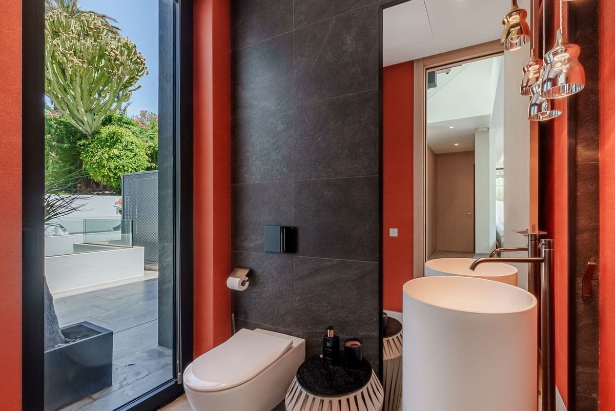 4 sovrum Villa till salu i Nueva Andalucia med pool garage - 4 250 000 € (Ref: 8763581)