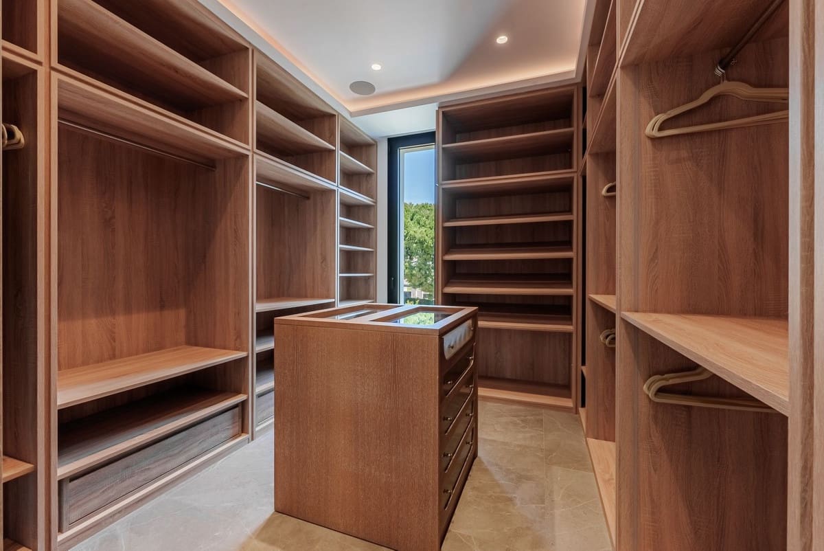 4 sovrum Villa till salu i Nueva Andalucia med pool garage - 4 250 000 € (Ref: 8763581)