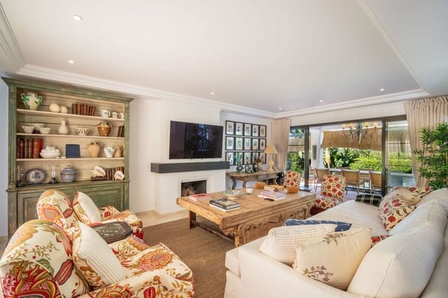 4 bedroom Villa for sale in La Quinta, Benahavís with pool - € 2,950,000 (Ref: 8763598)