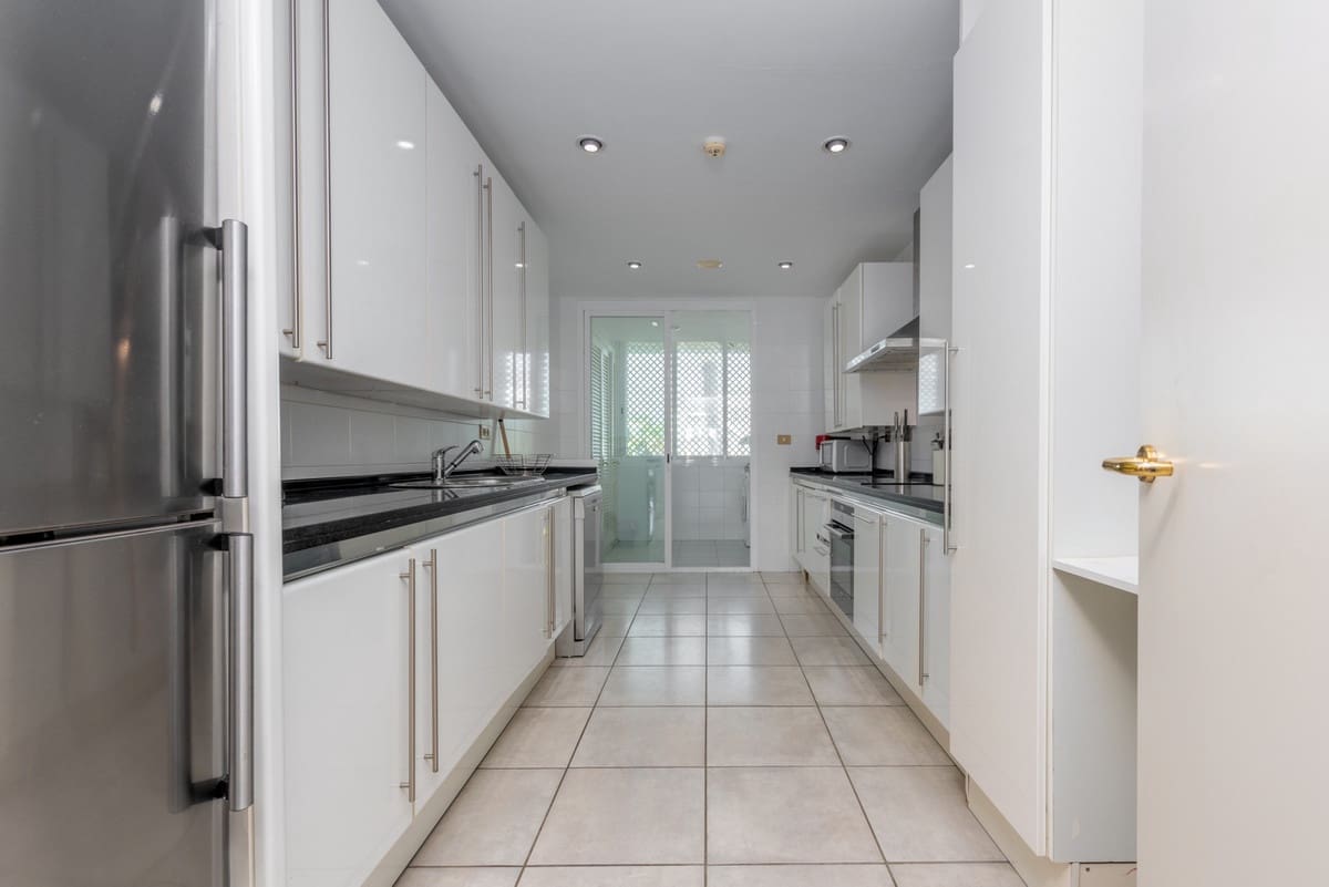 3 soveværelse Penthouse til salg i Puerto Banus med swimmingpool - € 6.500.000 (Ref: 8763601)