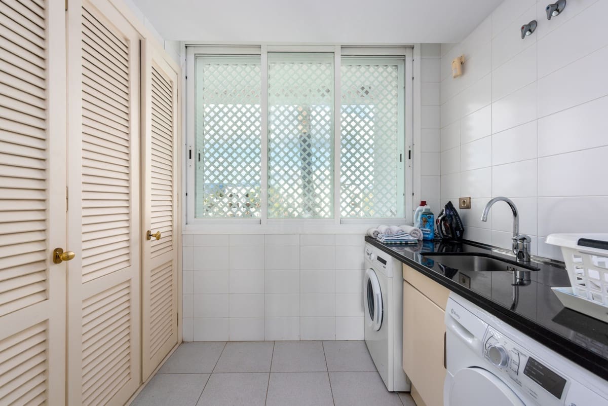 3 soveværelse Penthouse til salg i Puerto Banus med swimmingpool - € 6.500.000 (Ref: 8763601)