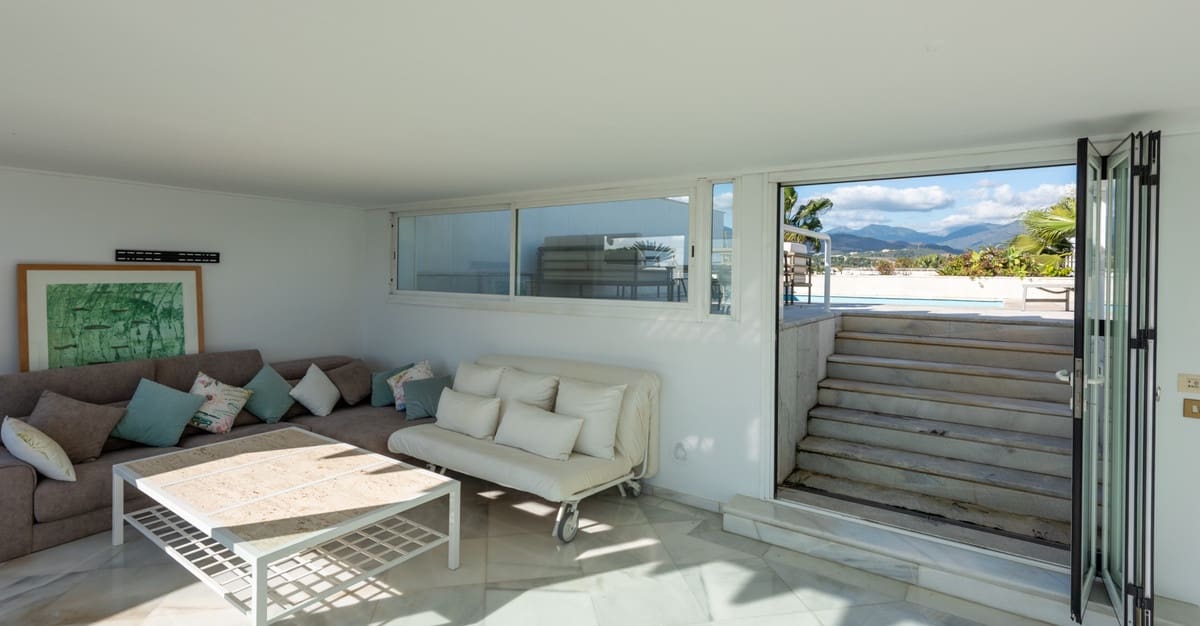 3 soveværelse Penthouse til salg i Puerto Banus med swimmingpool - € 6.500.000 (Ref: 8763601)