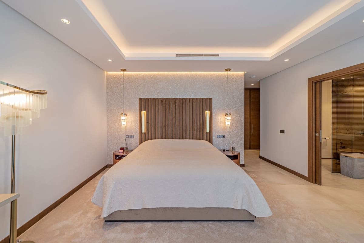 5 soverom Villa til salgs i Los Arqueros med svømmebasseng garasje - € 5 800 000 (Ref: 8763614)