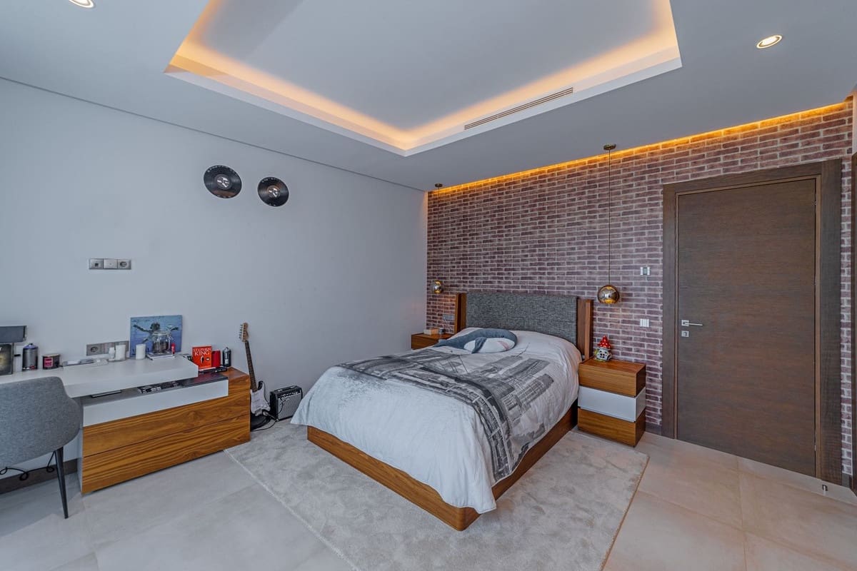 5 soverom Villa til salgs i Los Arqueros med svømmebasseng garasje - € 5 800 000 (Ref: 8763614)