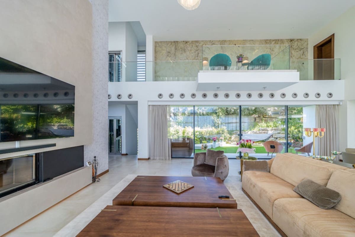 5 soverom Villa til salgs i Los Arqueros med svømmebasseng garasje - € 5 800 000 (Ref: 8763614)