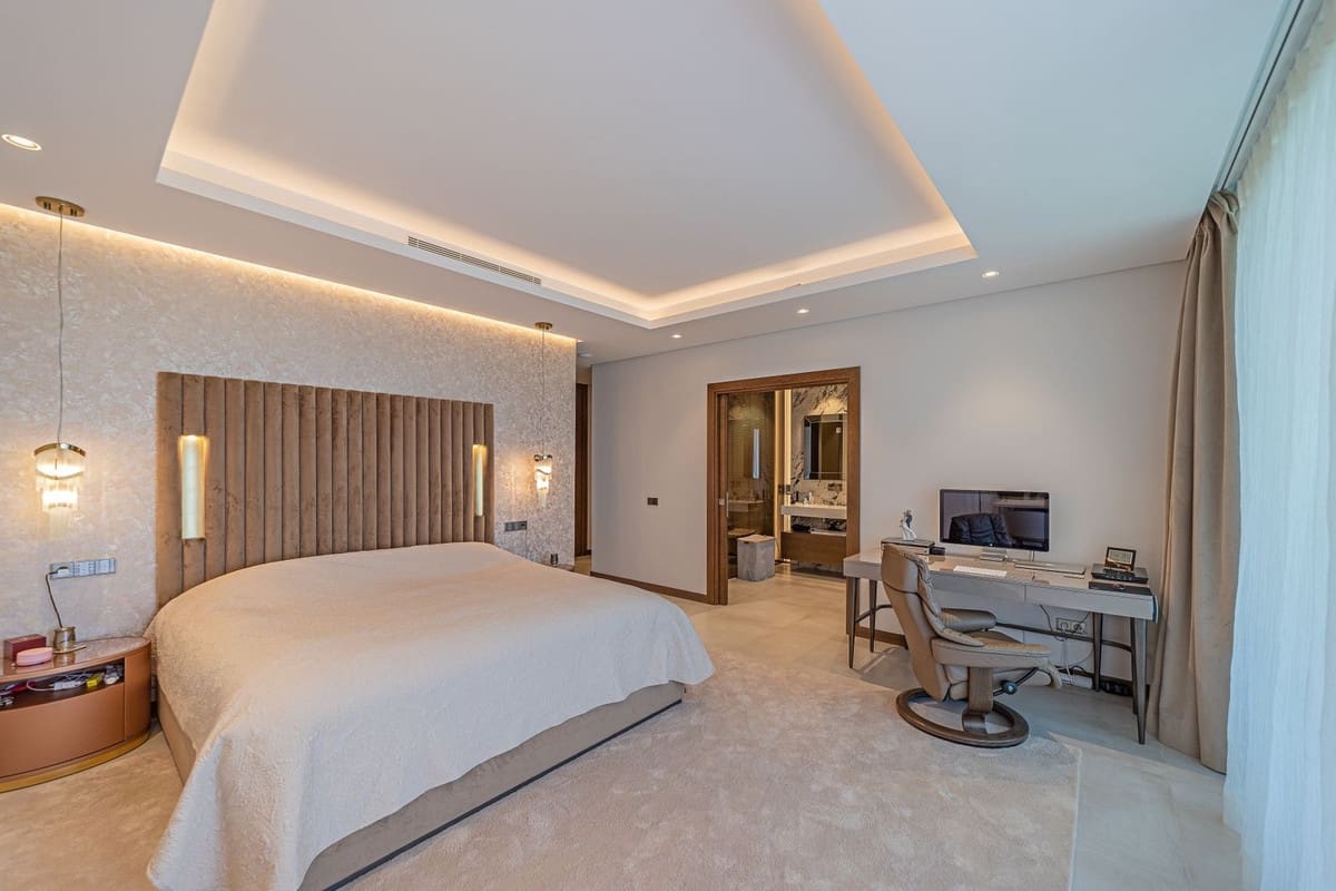 5 soverom Villa til salgs i Los Arqueros med svømmebasseng garasje - € 5 800 000 (Ref: 8763614)