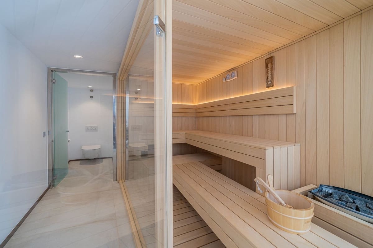 5 soverom Villa til salgs i Los Arqueros med svømmebasseng garasje - € 5 800 000 (Ref: 8763614)