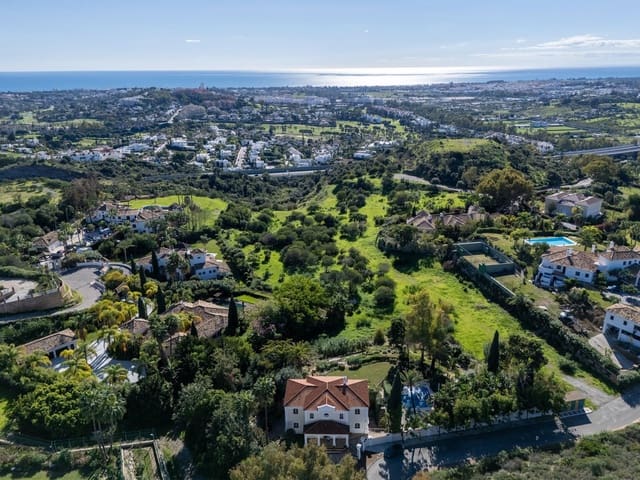 5 makuuhuone Huvila myytävänä paikassa Las Brisas, Marbella mukana uima-altaan 
autotalli - 3 850 000 € (Ref: 8763629)