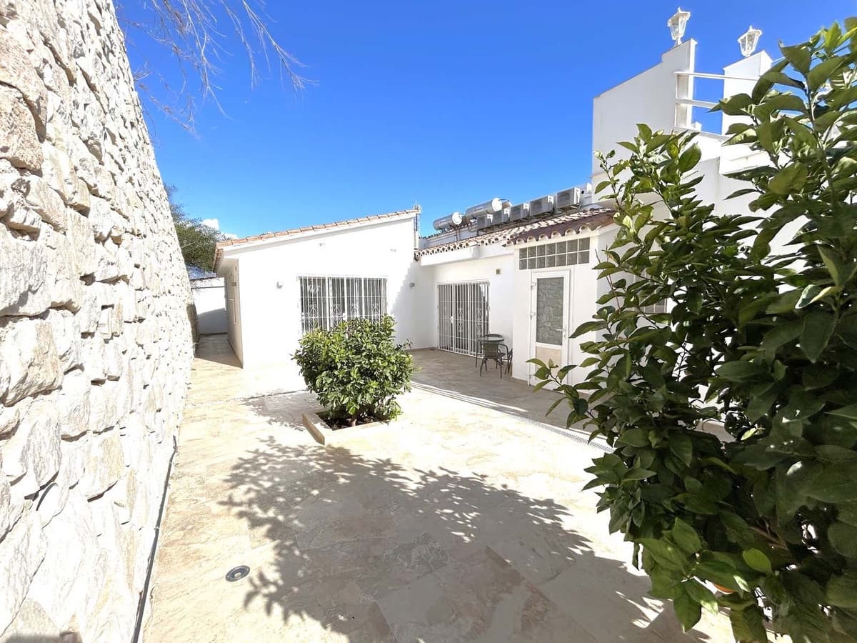 7 soveværelse Villa til salg i El Faro med swimmingpool garage - € 3.720.000 (Ref: 8763631)