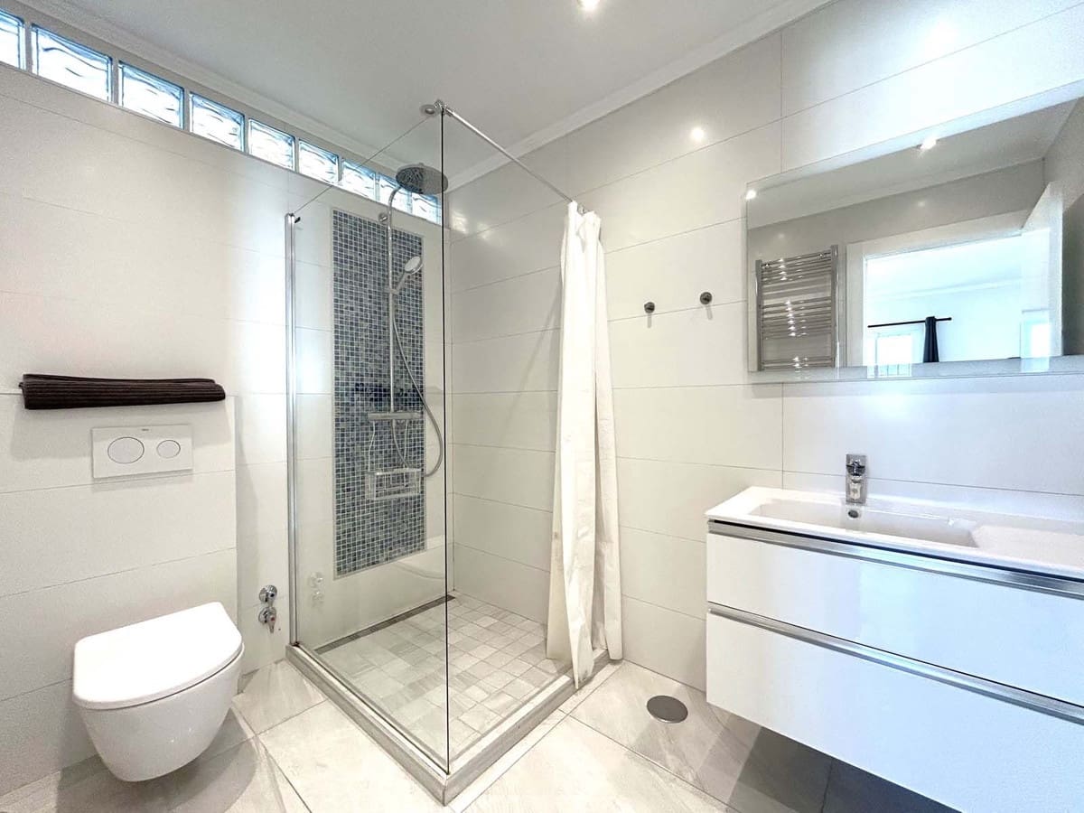 7 soveværelse Villa til salg i El Faro med swimmingpool garage - € 3.720.000 (Ref: 8763631)