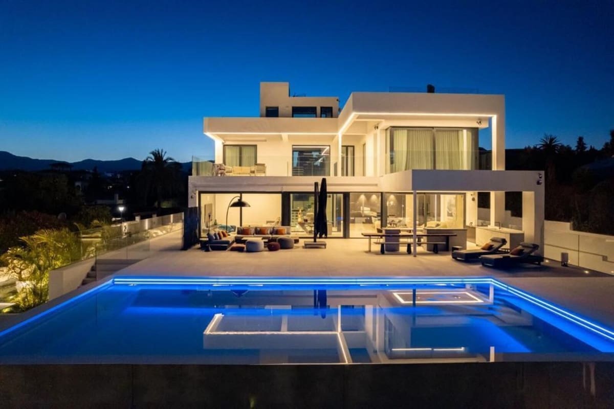 6 sypialnia Willa na sprzedaż w Marbella z basenem - 6 200 000 € (Ref: 8763633)