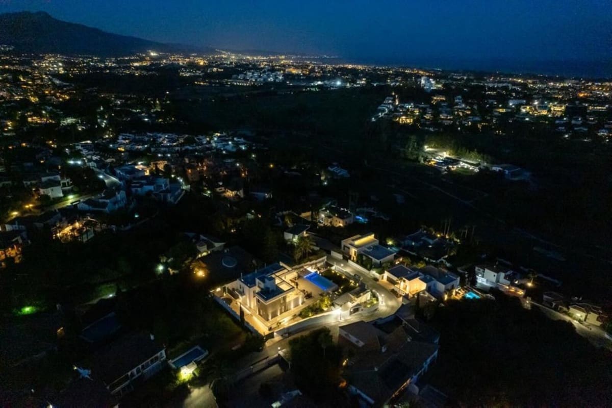 6 sypialnia Willa na sprzedaż w Marbella z basenem - 6 200 000 € (Ref: 8763633)