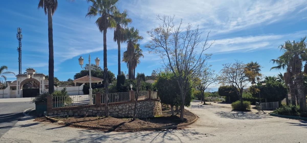 Grond te koop in Benalmadena - € 8.500.000 (Ref: 8793374)