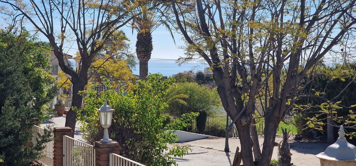 Grond te koop in Benalmadena - € 8.500.000 (Ref: 8793374)