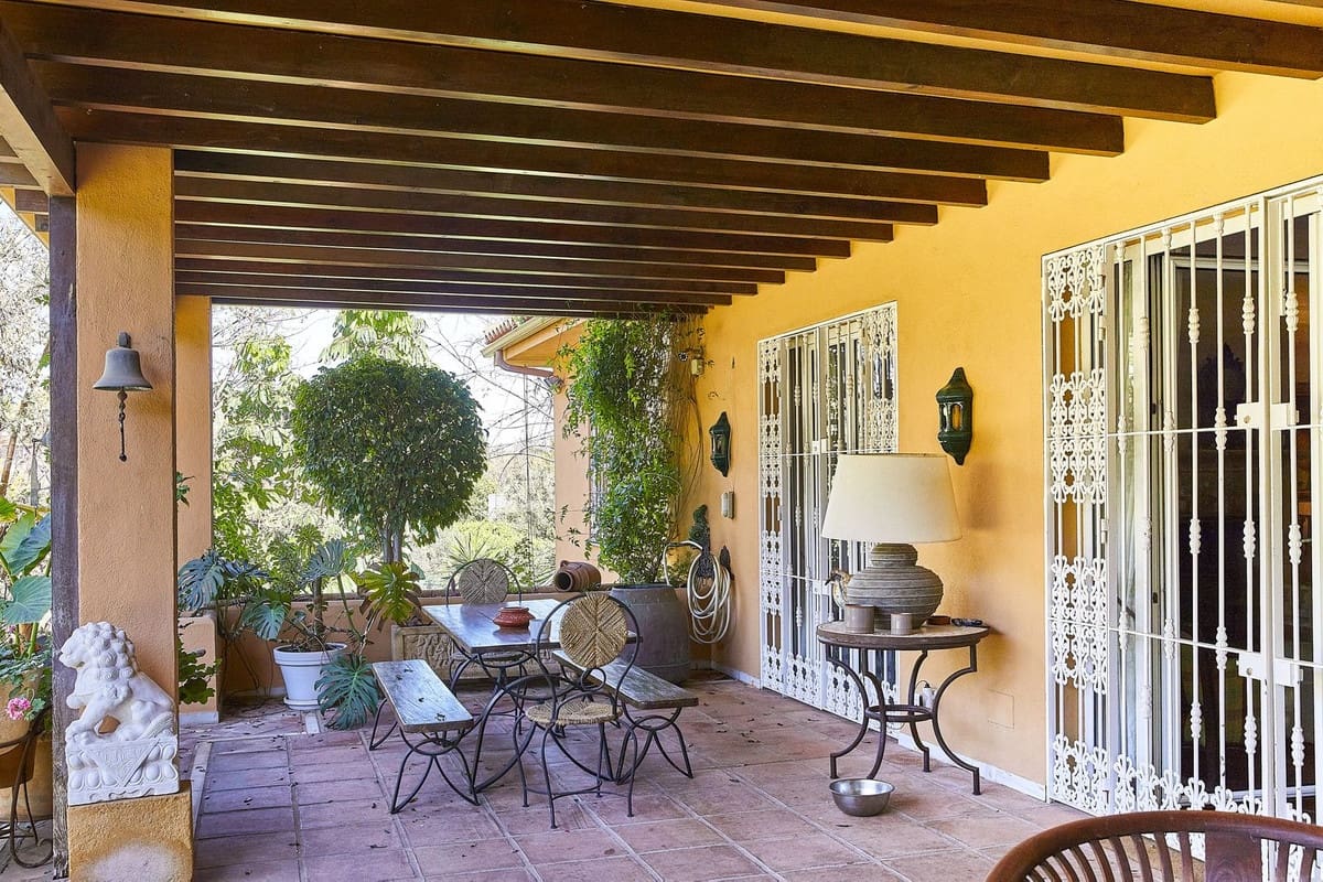 4 makuuhuone Huvila myytävänä paikassa Puerto Banus mukana uima-altaan 
autotalli - 3 200 000 € (Ref: 8793376)