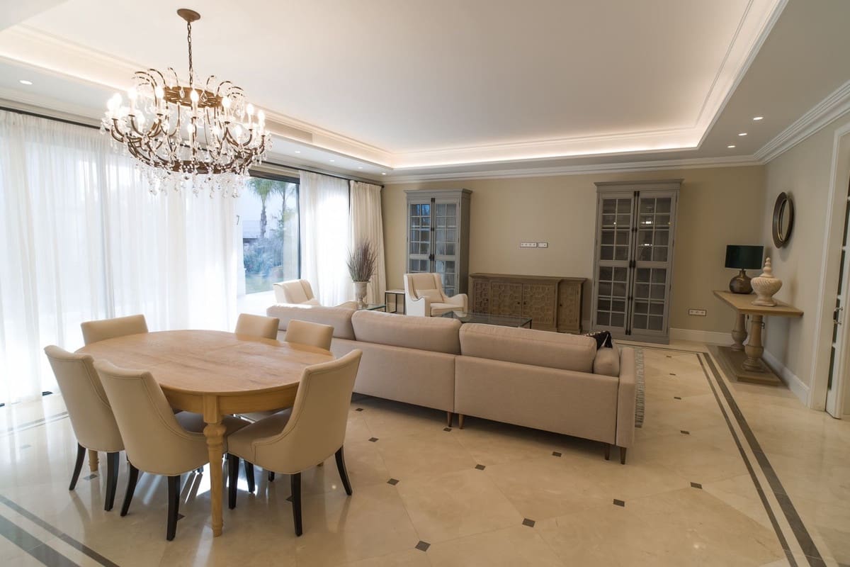 6 soverom Villa til salgs i Los Flamingos med svømmebasseng garasje - € 3 650 000 (Ref: 8793379)