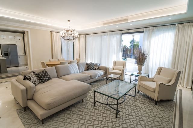 6 bedroom Villa for sale in Los Flamingos, Benahavís with pool garage - € 3,650,000 (Ref: 8793379)