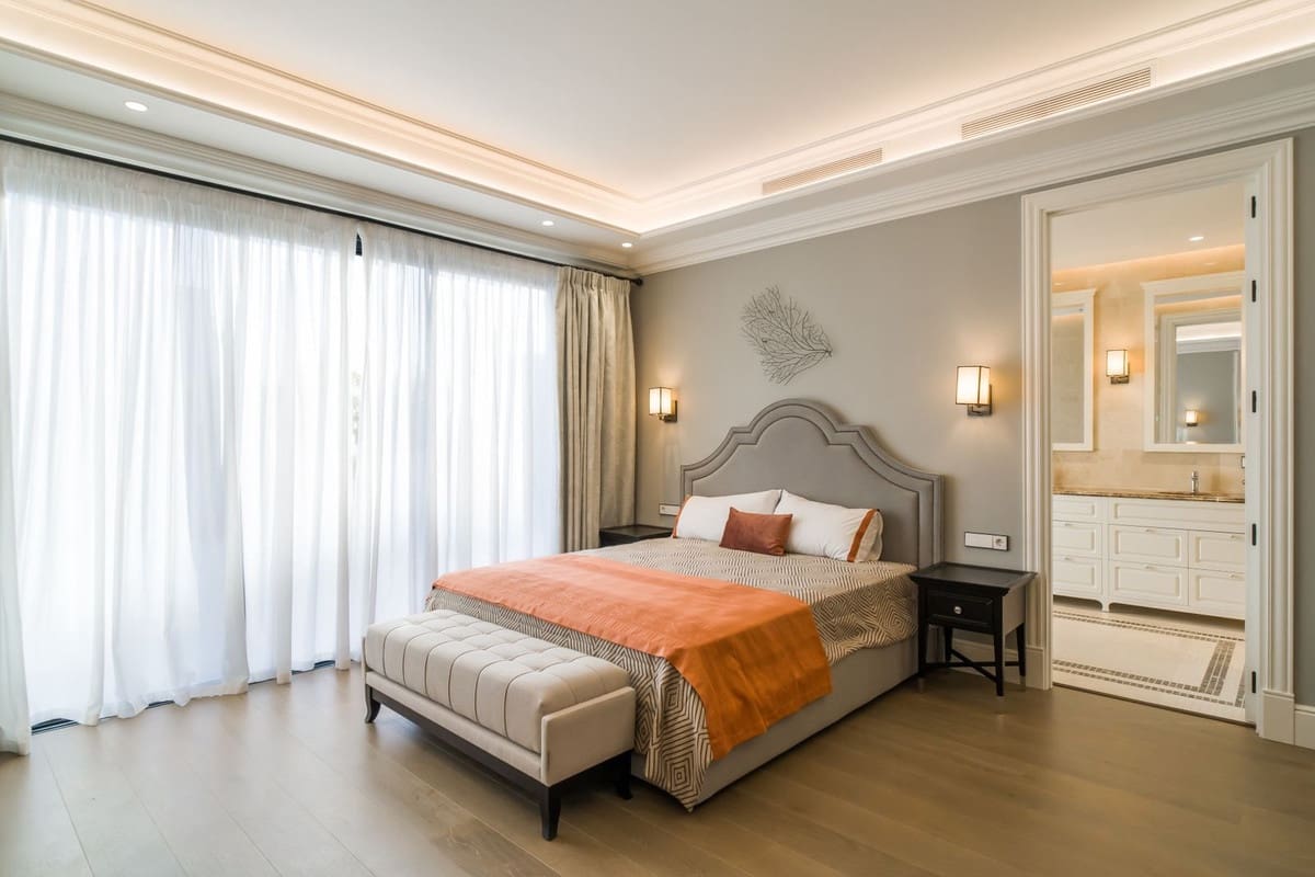 6 soverom Villa til salgs i Los Flamingos med svømmebasseng garasje - € 3 650 000 (Ref: 8793379)