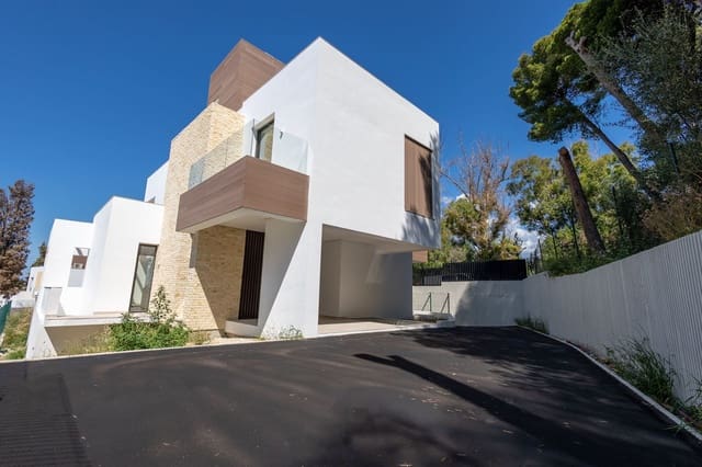 4 sypialnia Willa na sprzedaż w La Carolina - Guadalpín, Marbella z basenem garażem - 4 750 000 € (Ref: 8793388)