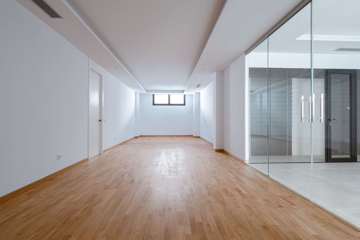 4 soveværelse Villa til salg i Golden Mile med swimmingpool garage - € 4.750.000 (Ref: 8793388)