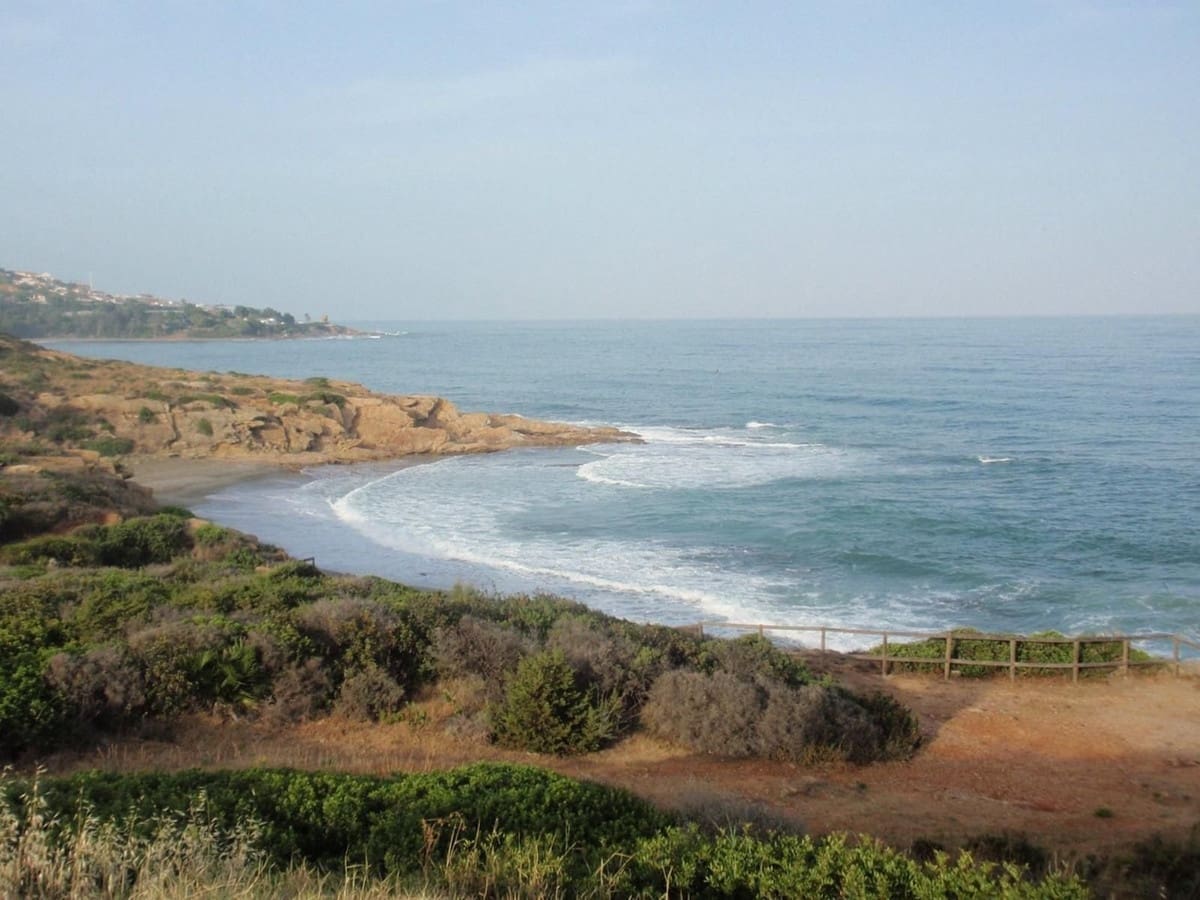 Grunde uden byggetilladelser til salg i Torreguadiaro - € 12.500.000 (Ref: 8793436)