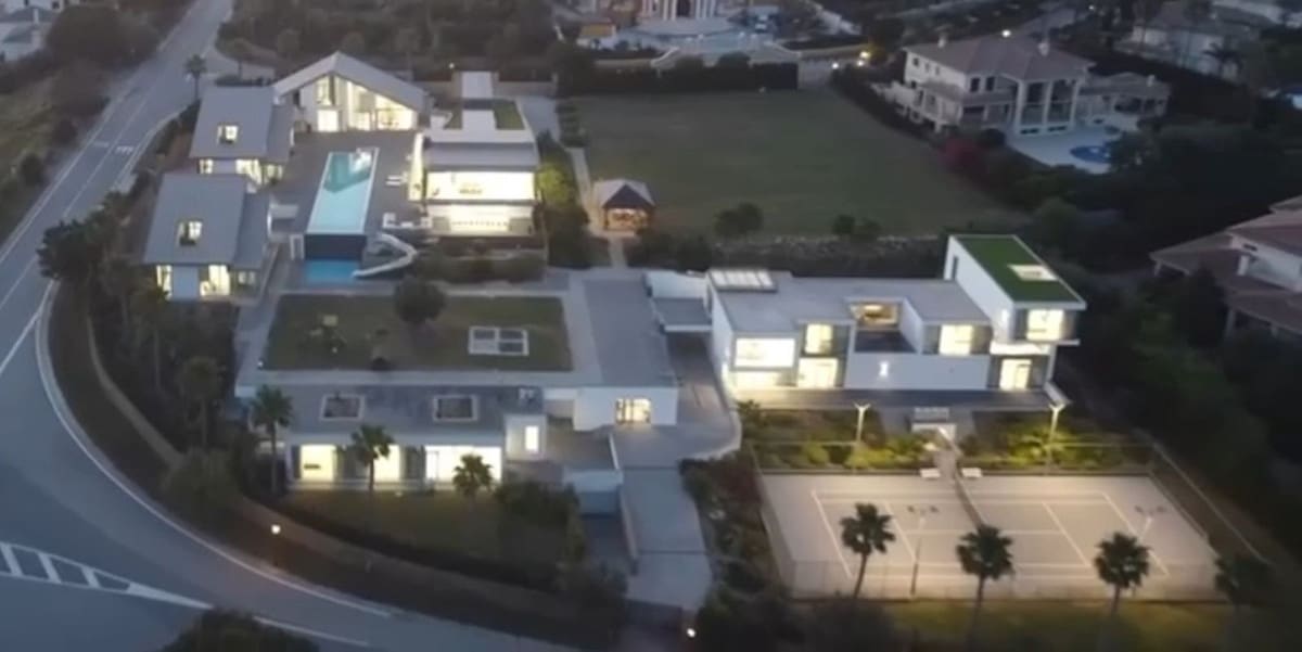 18 makuuhuone Huvila myytävänä paikassa Sotogrande mukana uima-altaan 
autotalli - 18 000 000 € (Ref: 8896320)