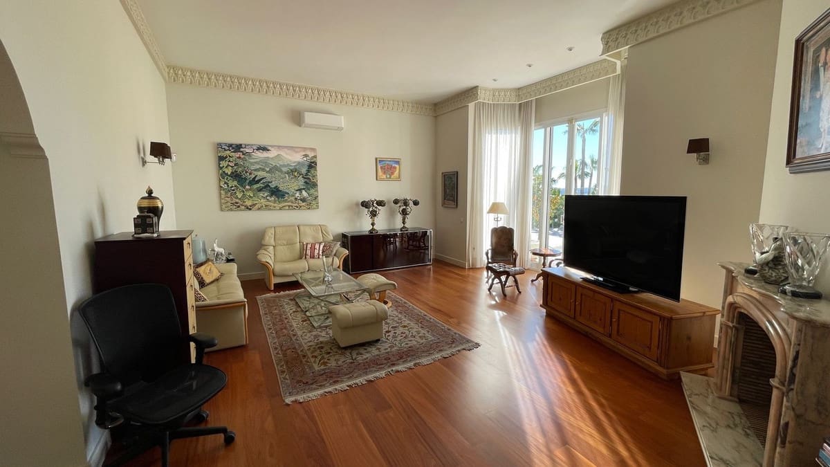 6 soveværelse Villa til salg i Mijas med swimmingpool - € 3.560.000 (Ref: 8896331)