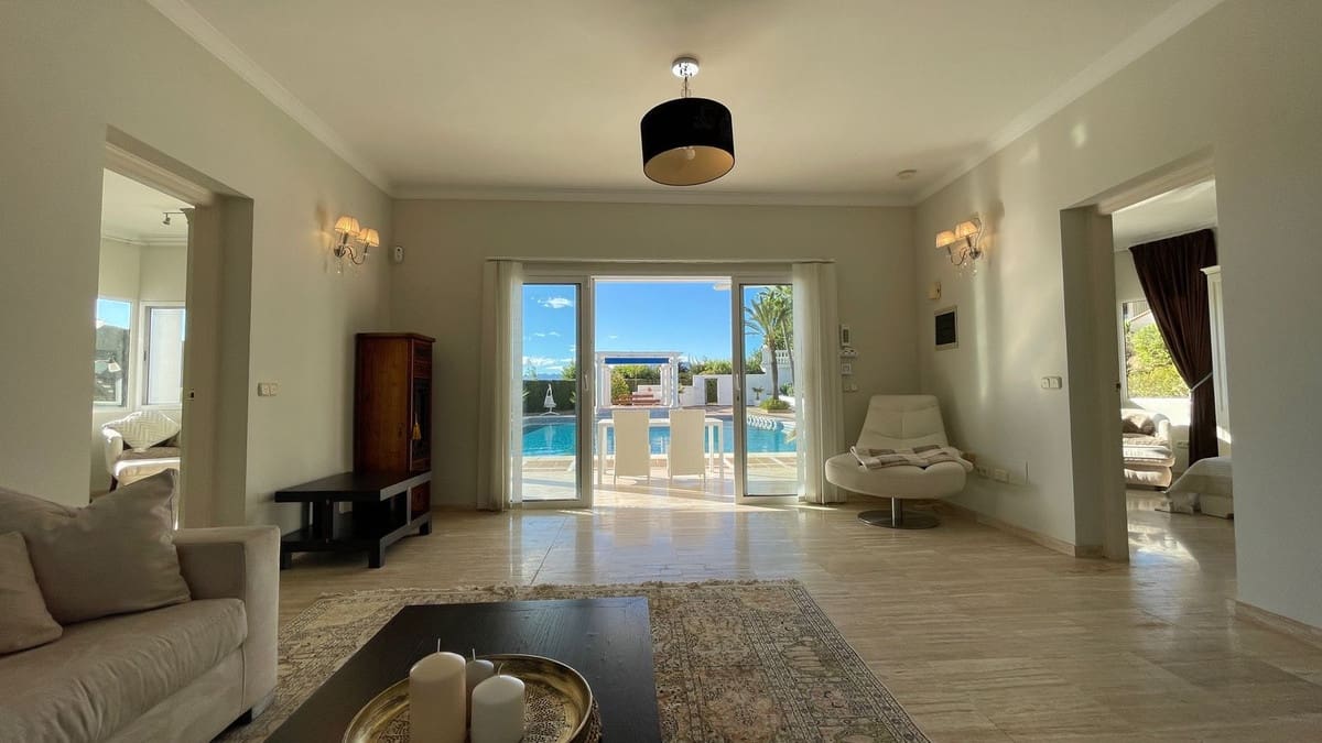 6 soveværelse Villa til salg i Mijas med swimmingpool - € 3.560.000 (Ref: 8896331)